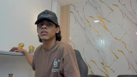 Zayn online show from March 2026 07:18:02 PM