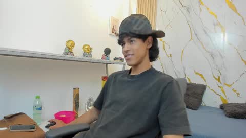 Zayn online show from March 2026 07:37:01 PM