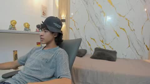 Zayn online show from March 2026 07:47:01 PM