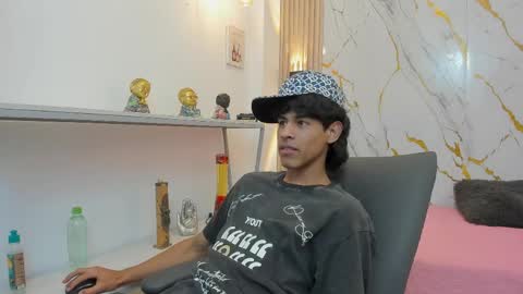 Zayn online show from April 2026 07:33:02 PM