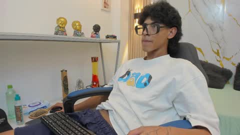 Zayn online show from April 2026 07:19:02 PM