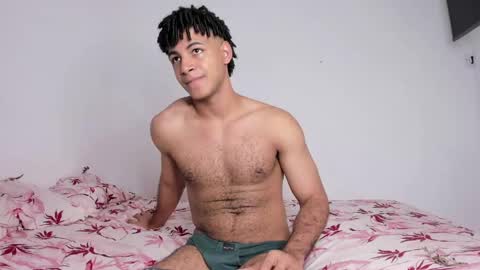 Snapshot of zayn_moreno chatting on May 2026 07:08:01 PM zayn 3 online show from May 2026 07:08:01 PM