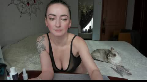 ZefirkaKsu online show from March 2026 11:43:02 AM