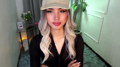 zelainalovetocum online show from February 2025 04:08:02 AM