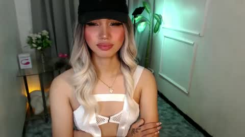 zelainalovetocum online show from February 2025 09:41:02 PM