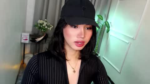 zelainalovetocum online show from February 2025 08:09:02 PM