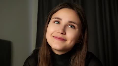 Emilia online show from September 2025 12:34:01 AM