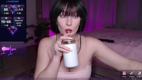 Clary online show from February 2025 07:05:02 PM