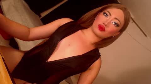 Snapshot of zemi_max chatting on April 2026 04:54:02 AM zemi_max online show from April 2026 04:54:02 AM