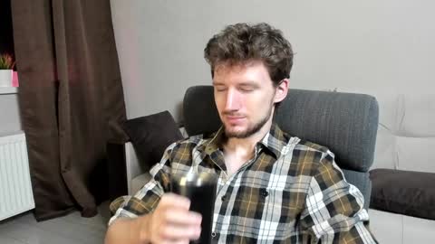 Andrew online show from January 2025 05:05:01 AM