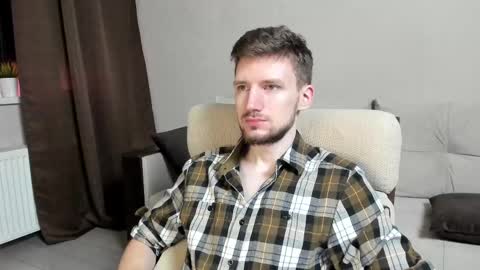 Andrew online show from February 2025 04:44:01 AM