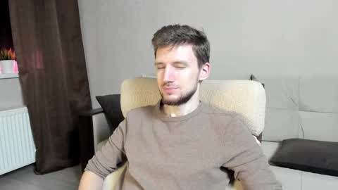 Andrew online show from October 2025 02:08:01 AM