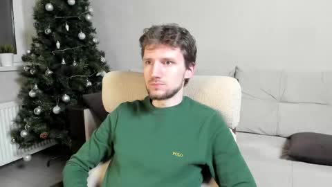 Andrew online show from December 2025 10:17:02 PM