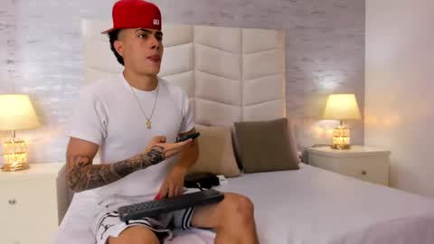 Sebas online show from October 2025 03:36:02 AM