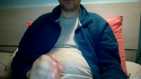 zeus online show from December 2024 08:12:01 AM