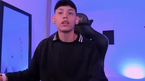 Snapshot of zeus_blaze chatting on September 2025 11:58:01 AM zeus_blaze online show from September 2025 11:58:01 AM