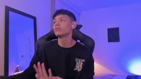 Snapshot of zeus_blaze chatting on September 2025 06:29:01 AM zeus_blaze online show from September 2025 06:29:01 AM