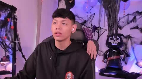 Snapshot of zeus_blaze chatting on October 2025 12:13:02 PM zeus_blaze online show from October 2025 12:13:02 PM