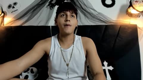 zeusapollofuck online show from October 2025 01:06:01 AM