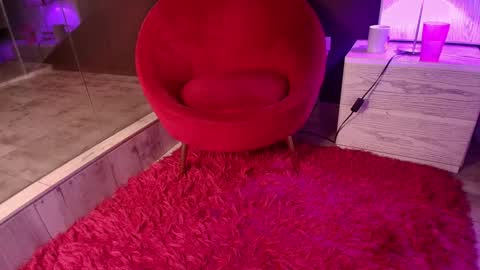 Zhavia  online show from January 2025 10:19:01 AM