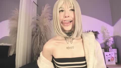 zhally_dee online show from May 2026 11:39:01 AM