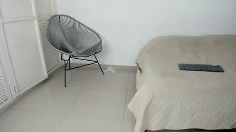 Snapshot of zhara_smith chatting on May 2026 12:04:02 PM Zhara online show from May 2026 12:04:02 PM