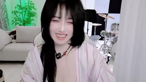 zhen online show from November 2025 04:29:02 PM