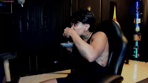 zhoestrong online show from September 2025 11:15:01 PM