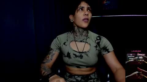 zhoestrong online show from November 2025 08:58:01 PM