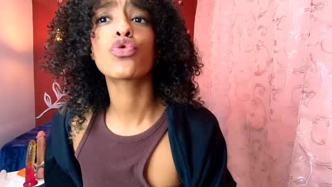 Zia Green online show from January 2025 03:28:02 PM