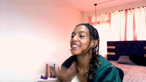 Zia Green online show from February 2025 03:30:02 PM