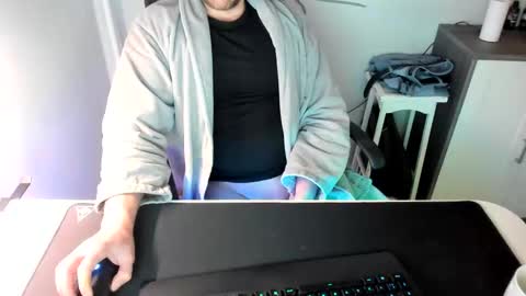 Snapshot of ziemlichflutschig chatting on February 2025 05:09:01 PM ziemlichflutschig online show from February 2025 05:09:01 PM