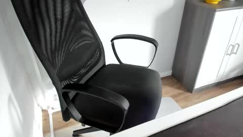 Snapshot of ziemlichflutschig chatting on September 2025 01:57:02 PM ziemlichflutschig online show from September 2025 01:57:02 PM