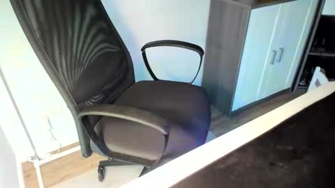 Snapshot of ziemlichflutschig chatting on October 2025 05:08:02 AM ziemlichflutschig online show from October 2025 05:08:02 AM