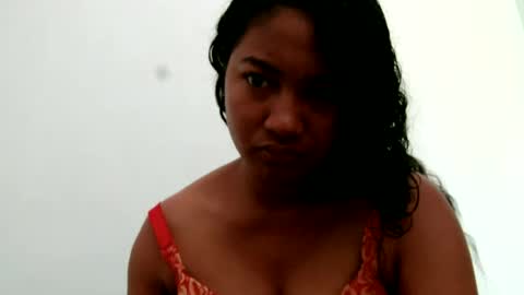 Snapshot of zina479102 chatting on June 2026 05:10:02 AM elly online show from June 2026 05:10:02 AM