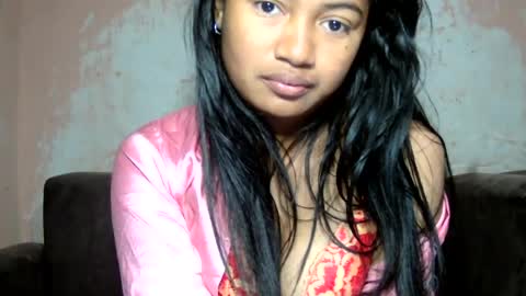 Snapshot of zina479102 chatting on July 2026 05:03:01 AM elly online show from July 2026 05:03:01 AM