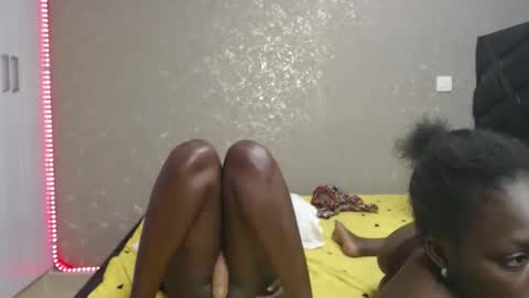 Snapshot of zinadine_ chatting on February 2026 06:52:02 AM Zinadine online show from February 2026 06:52:02 AM