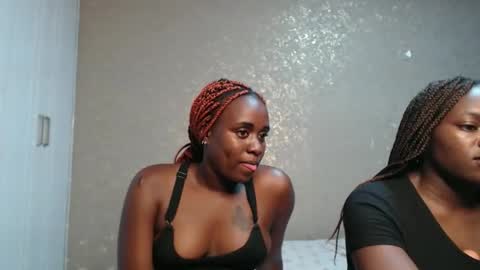 Snapshot of zinadine_ chatting on February 2026 03:04:02 AM Zinadine online show from February 2026 03:04:02 AM