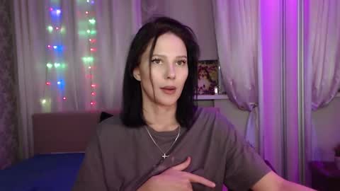 Zlata online show from February 2025 06:23:02 PM