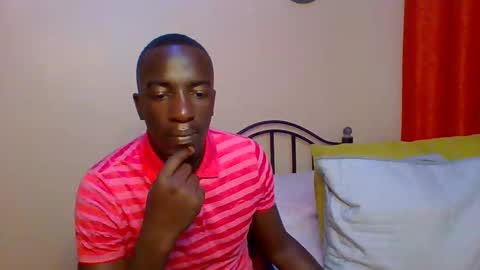 Snapshot of zlatann2012 chatting on January 2025 09:39:02 PM Zlatann2012 online show from January 2025 09:39:02 PM
