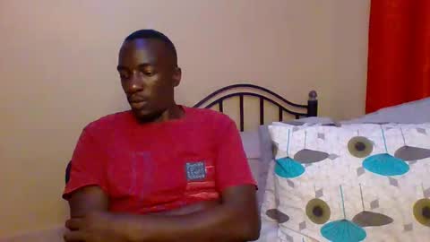 Snapshot of zlatann2012 chatting on January 2025 07:00:02 PM Zlatann2012 online show from January 2025 07:00:02 PM
