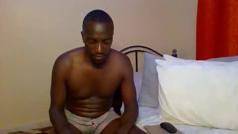 Snapshot of zlatann2012 chatting on February 2025 04:26:01 PM Zlatann2012 online show from February 2025 04:26:01 PM
