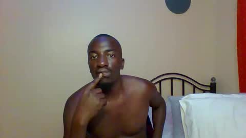Snapshot of zlatann2012 chatting on March 2025 07:02:01 PM Zlatann2012 online show from March 2025 07:02:01 PM