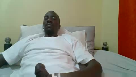 Zlatann2012 online show from October 2025 05:24:01 AM