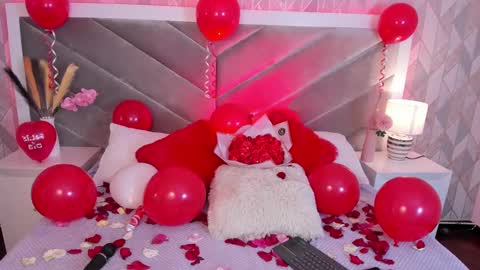 zoe_banks_ online show from February 2025 03:43:02 AM