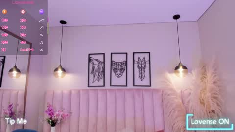 zoe_banks_ online show from September 2025 12:49:01 PM