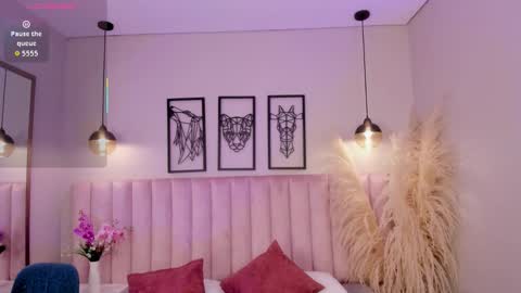 zoe_banks_ online show from September 2025 12:28:02 PM