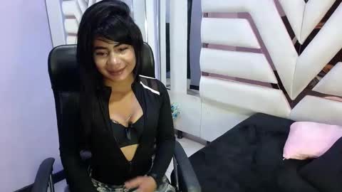 Zoe Browns online show from October 2025 02:37:02 AM