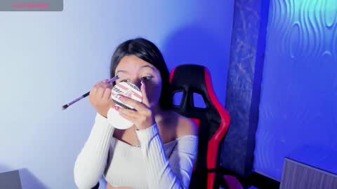 Snapshot of zoe_connor19 chatting on October 2025 09:24:02 PM Z O E online show from October 2025 09:24:02 PM