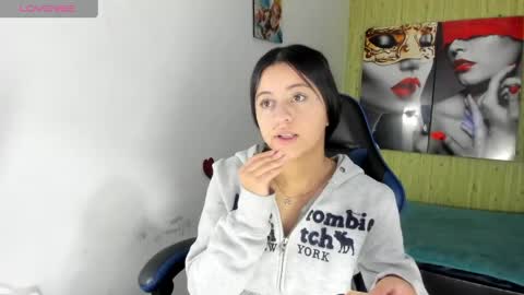 Z O E online show from March 2026 08:46:01 PM